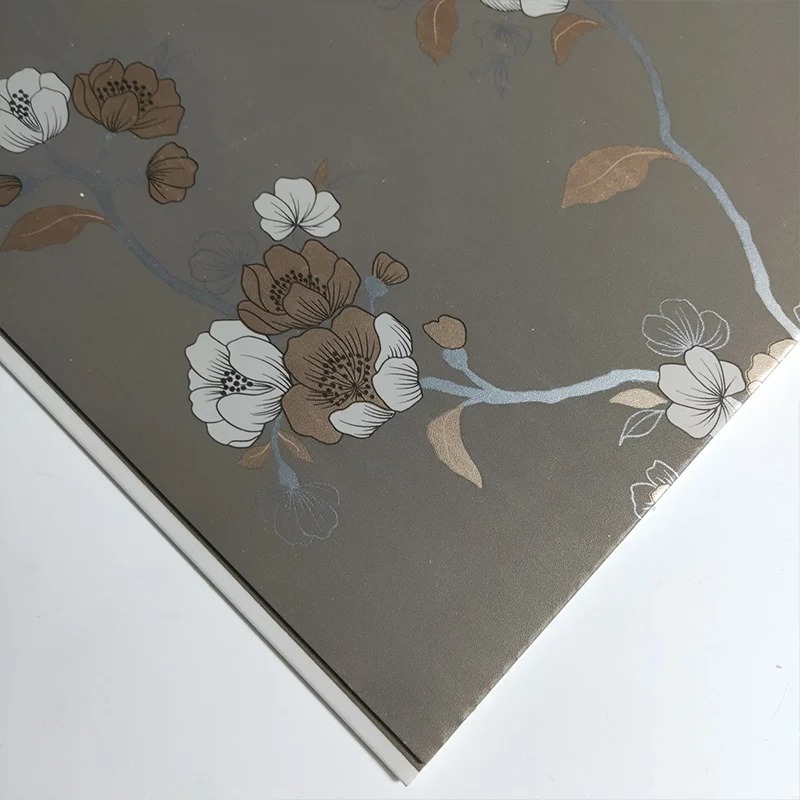 Tấm trần PVC dập nóng cải thiện thiết kế nội thất và độ bền như thế nào?